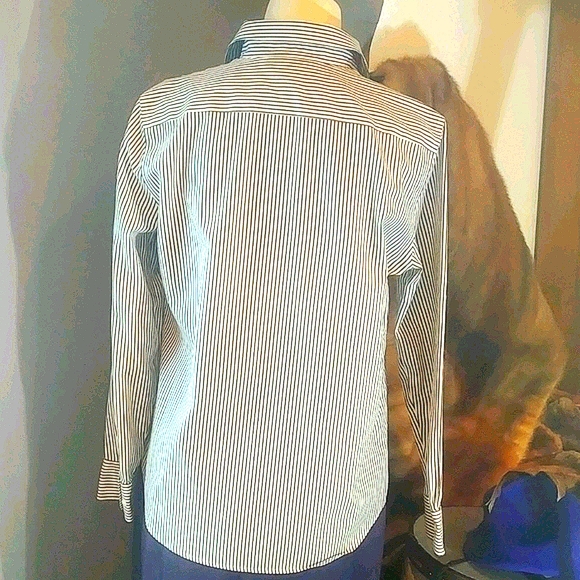 JONES NEW YORK. Non Iron Pin Striped - Picture 2 of 4